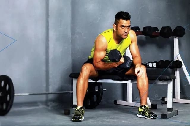 M.S Dhoni Fit7